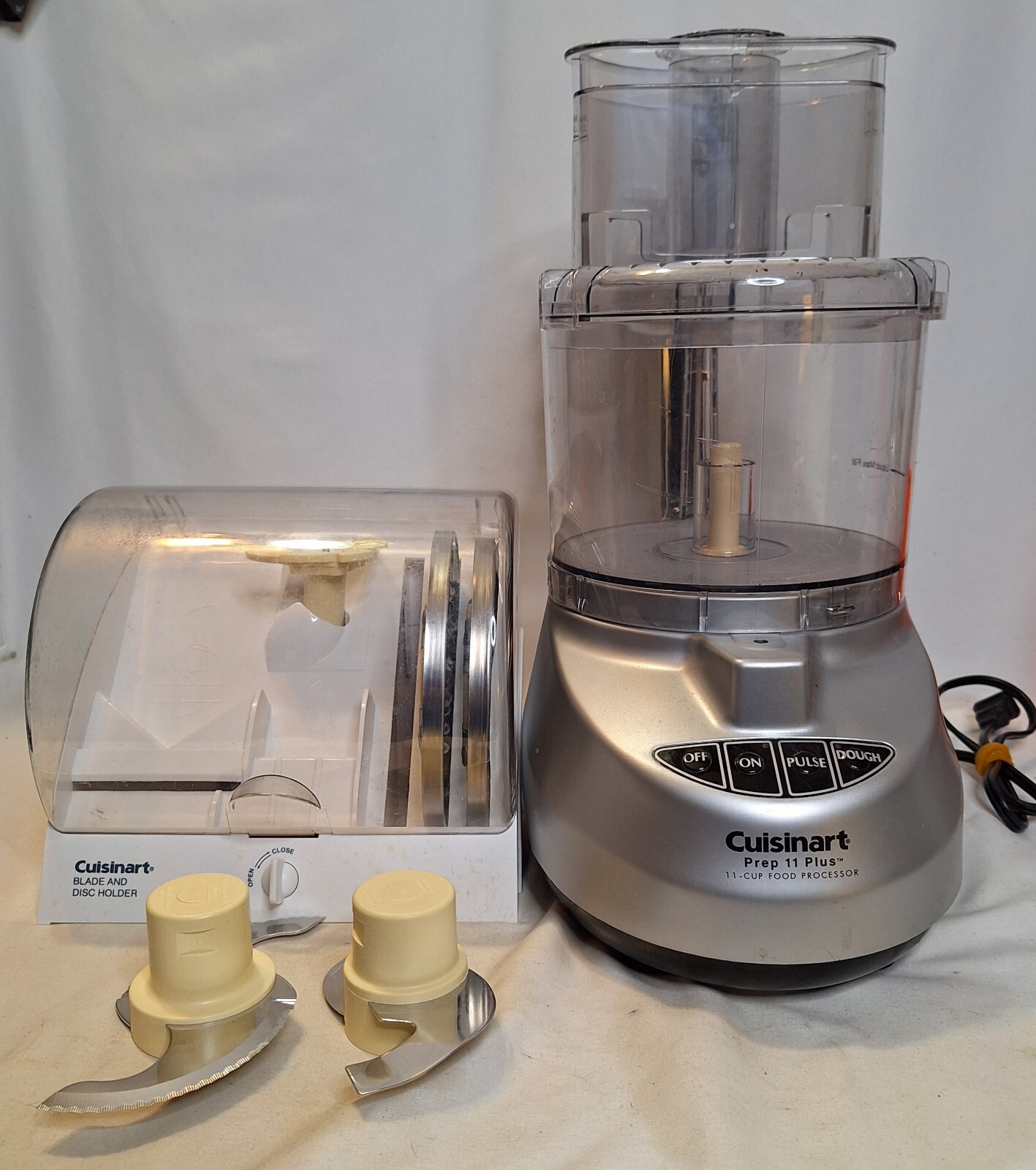 Cuisinart Prep 11 Plus 11 Cup Food Processor /w Attachements. Disc