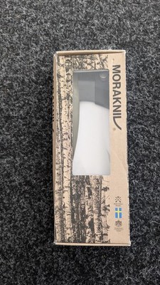 Morakniv Outdoor 2000 Camping-Axt mit olivegrünem Griff und Lederschutz B-Ware