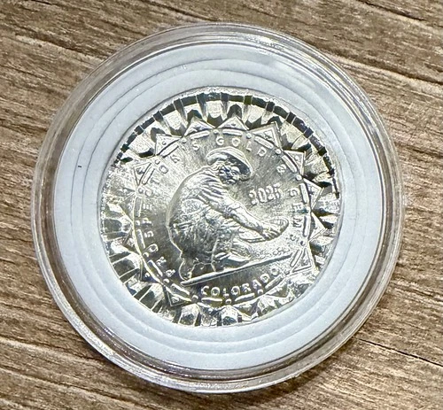 2025-Beautiful 1/4 Troy oz  .999 Pure Fine Silver Round Prospector's Gold & Gem