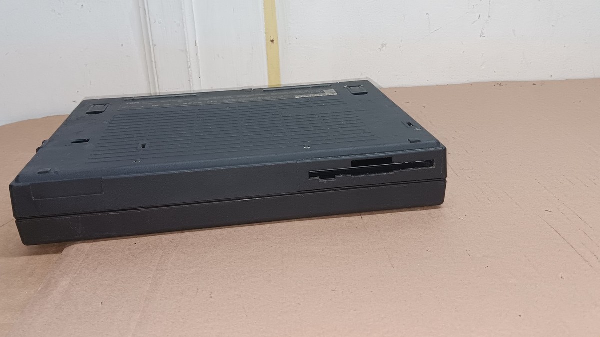 vintage/初期IBM ThinkPad 755C 9545-FJ8/レトロ 755 – ThinkPad-Wiki