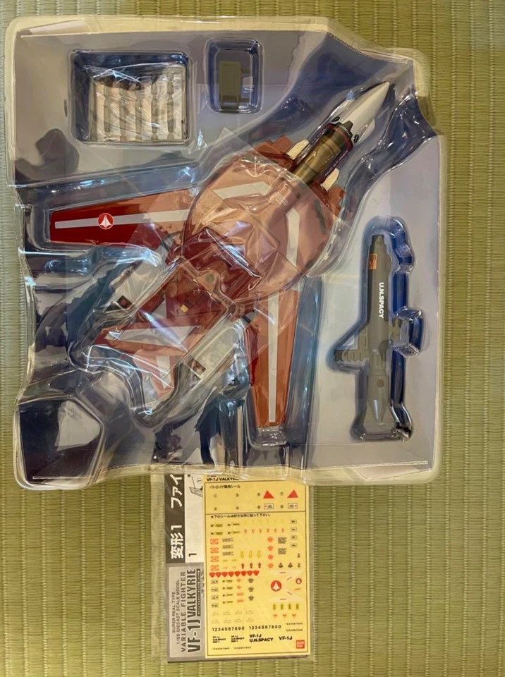 Figura Rara Takatoku Bandai Macross/Robotech VF-1J Milia Jenius VALKYRIE 1/55 Foto 3 de 3