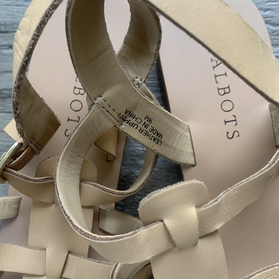 Sandalias Talbots de cuero con tiras con hebilla de gladiador beige talla 9M para mujer Foto 3 de 4