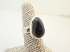 Vintage Well Made Black Onyx Modernist Quality Sterling Silver Band Ring Sz 7.25