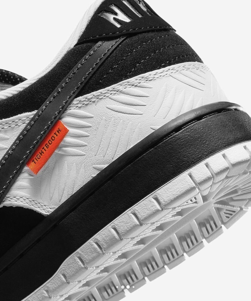 NIKE SB TIGHTBOOTH DUNK LOW PRO (SIZE 9) (FD2629-100) FW24 NIKE SB TIGHTBOOTH DUNK LOW PRO (SIZE 9) (FD2629-100) FW24