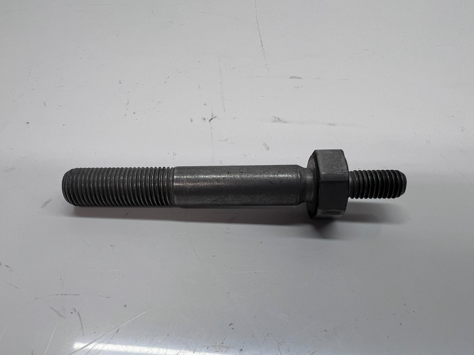 LAMBORGHINI AVENTADOR LP700 SVJ E GEAR JOURNAL STUD BOLT GROUND OEM 470199119