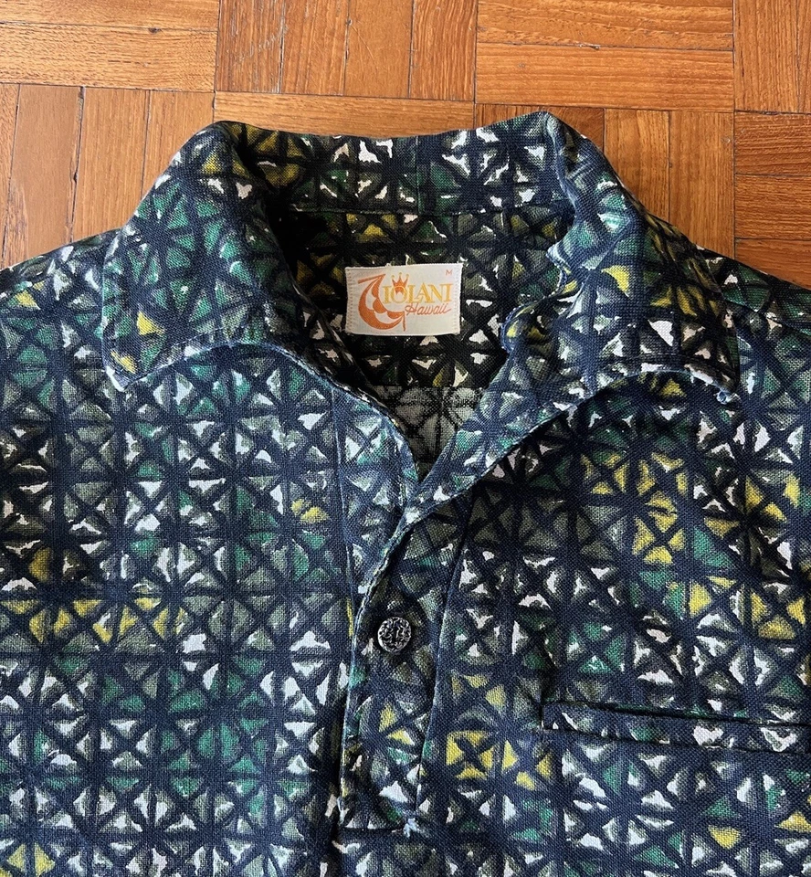 Vintage Iolani Men's Hawaiian Aloha Shirt 60s 70s Tribal Swirl Green 3/4 Sleeve - Image 3 of 4