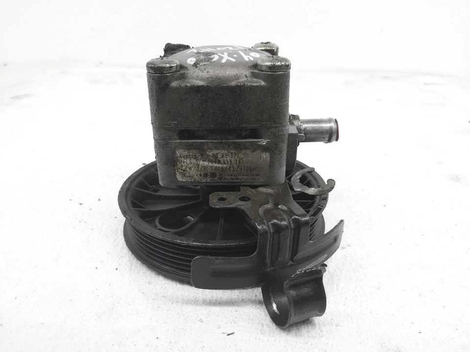 Bomba de dirección asistida Volvo S40 2000-2004 con polea 8683377 Foto 2 de 4