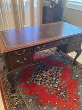 Georgian Style Council Mahogany Desk pre-owned great condition No Issues