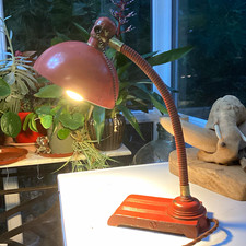 American Antique Red Metal Gooseneck  Desk Lamp, 1920/30s Pull Chain, Corded 