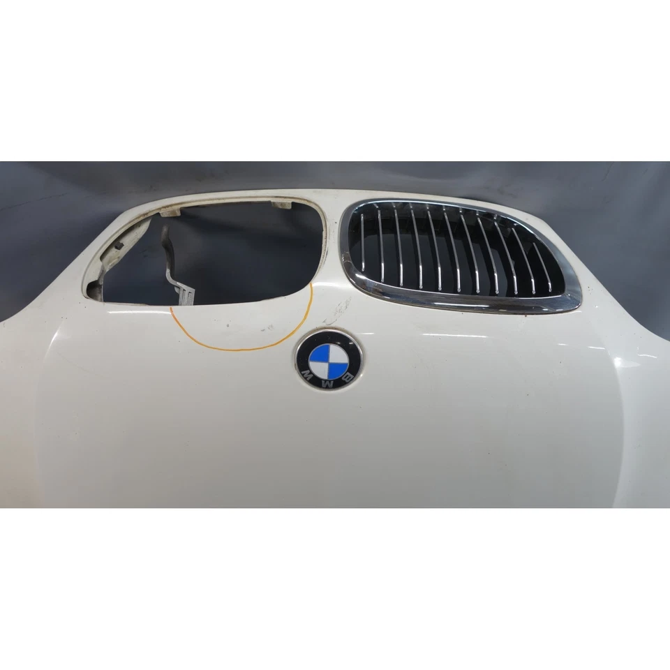 Cubierta del capó delantero dañada 03-06 BMW E46 3-Series 2 puertas último modelo blanco alpino OE Foto 4 de 4