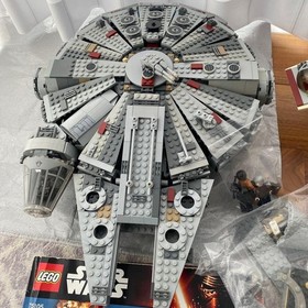 LEGO Star Wars Republic Attack Gunship 7676 Millennium Falcon 75105 8128 Set