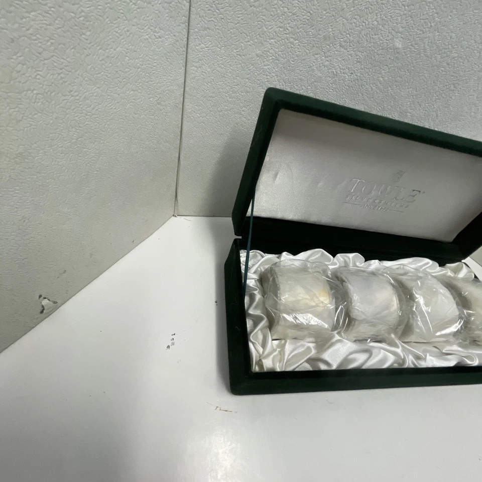 Juego de 4 servilleteros chapados en plata toalla platería vintage con caja - nuevos Foto 2 de 4