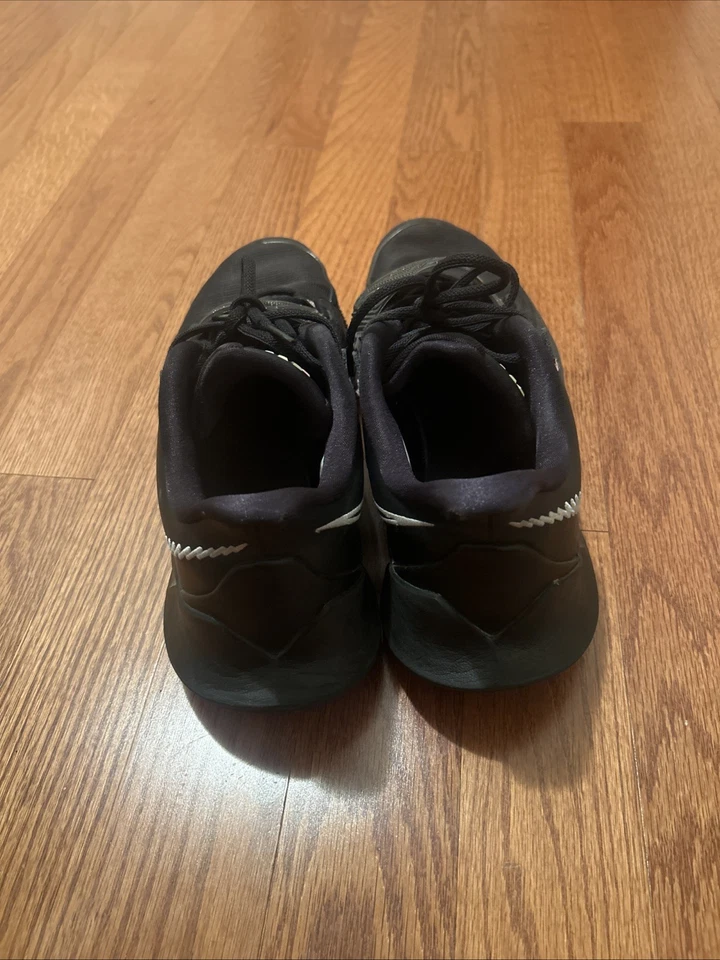 Nike Kyrie Irving Low 3 EP Para hombres Talla 13 Negro Zapatos de Baloncesto CJ1287-002 Bonitos Foto 3 de 4