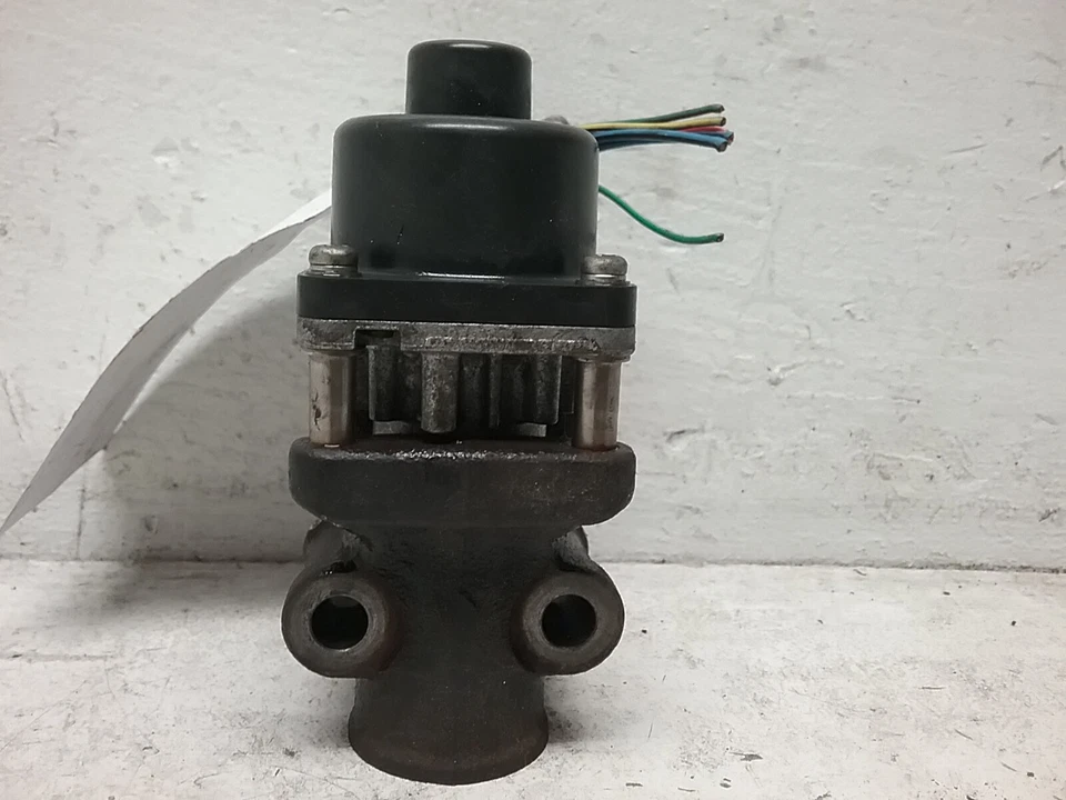 Válvula Subaru Impreza EGR 2007-2010 (2,5 L 4 cilindros 5 velocidades) Foto 2 de 4
