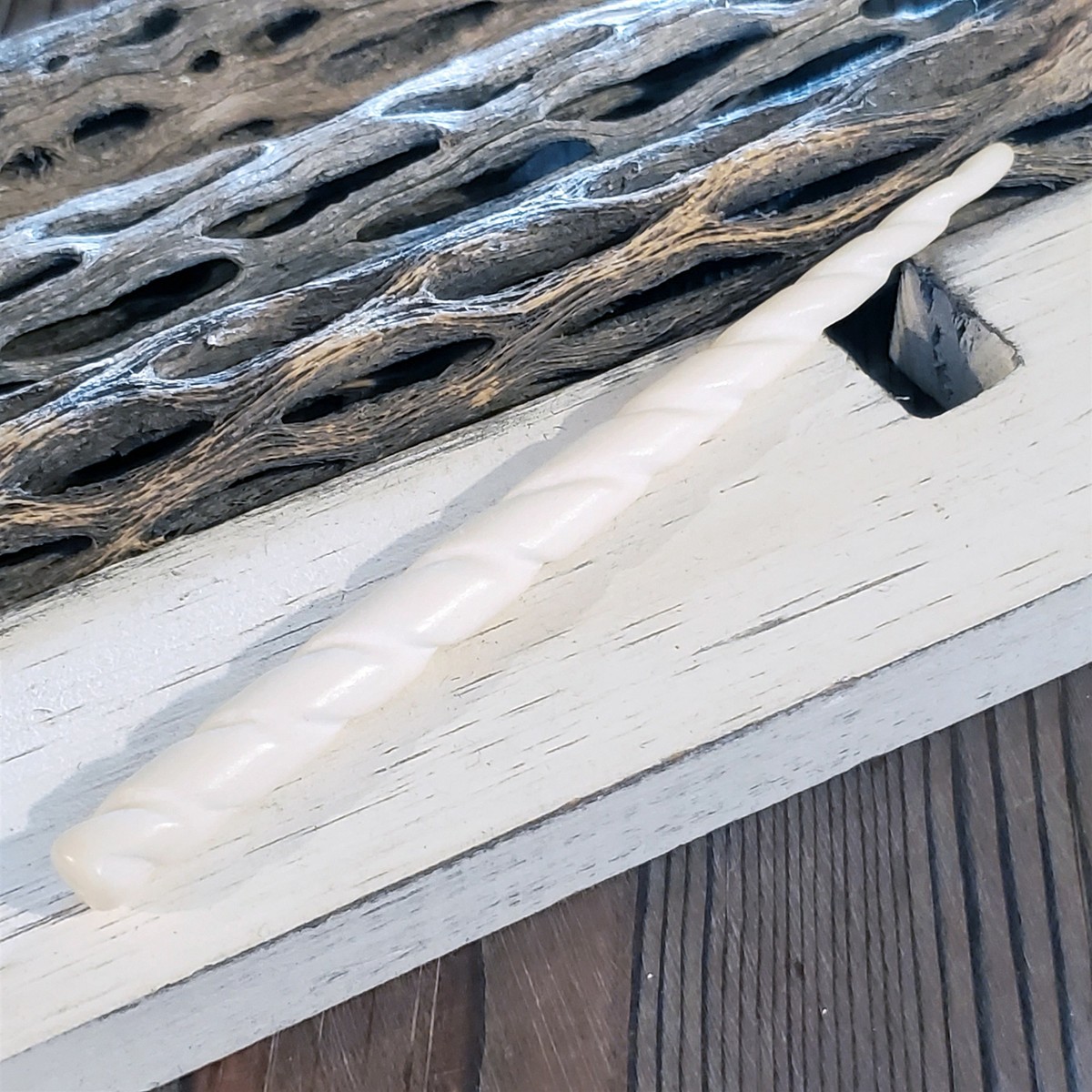 Handcrafted Avant Garde India Off White Carved Twisted Buffalo Bone Hair Stick Handcrafted Avant Garde India Black Carved Twisted Buffalo  main image 3