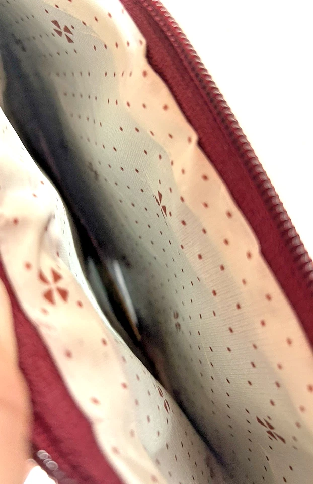 Burgundy Velvet Fortune Cookie Handbag with Gold Embellishments NEW - Image 3 of 4