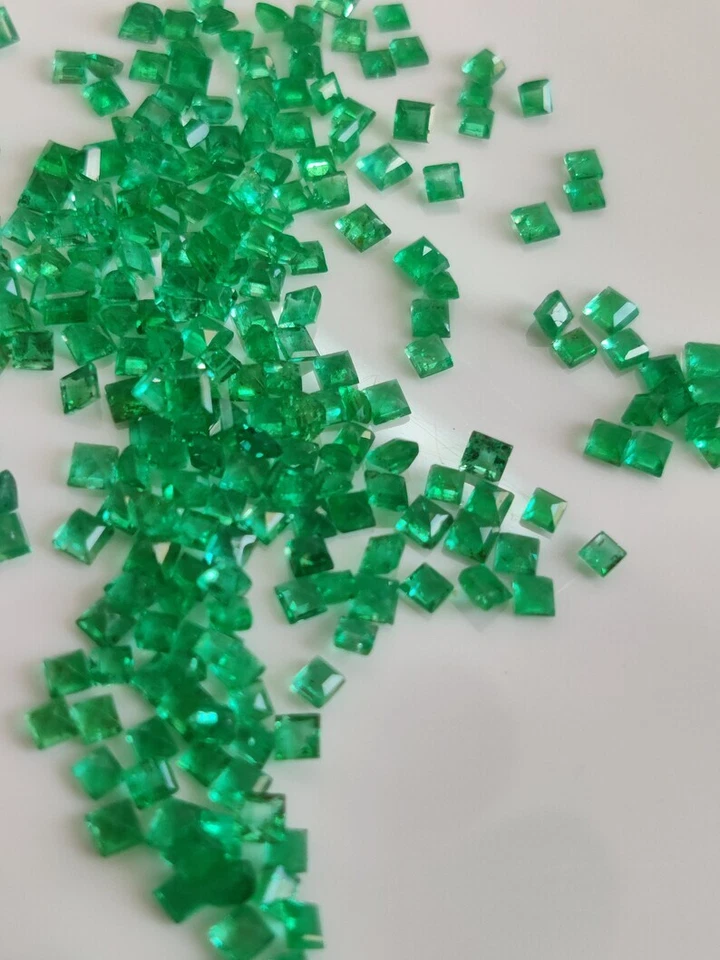AAA Quality 10 Pcs Natural Emerald 1.75mm Square Calibrated Size Loose Gemstone - Image 4 of 4