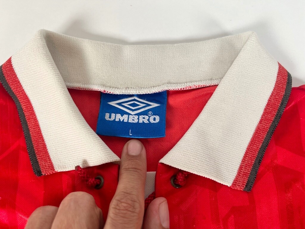 ウェア UMBRO Manchester United 92-94 home kit 92-94 Manchester United Umbro Home Shirt Genuine | eBay