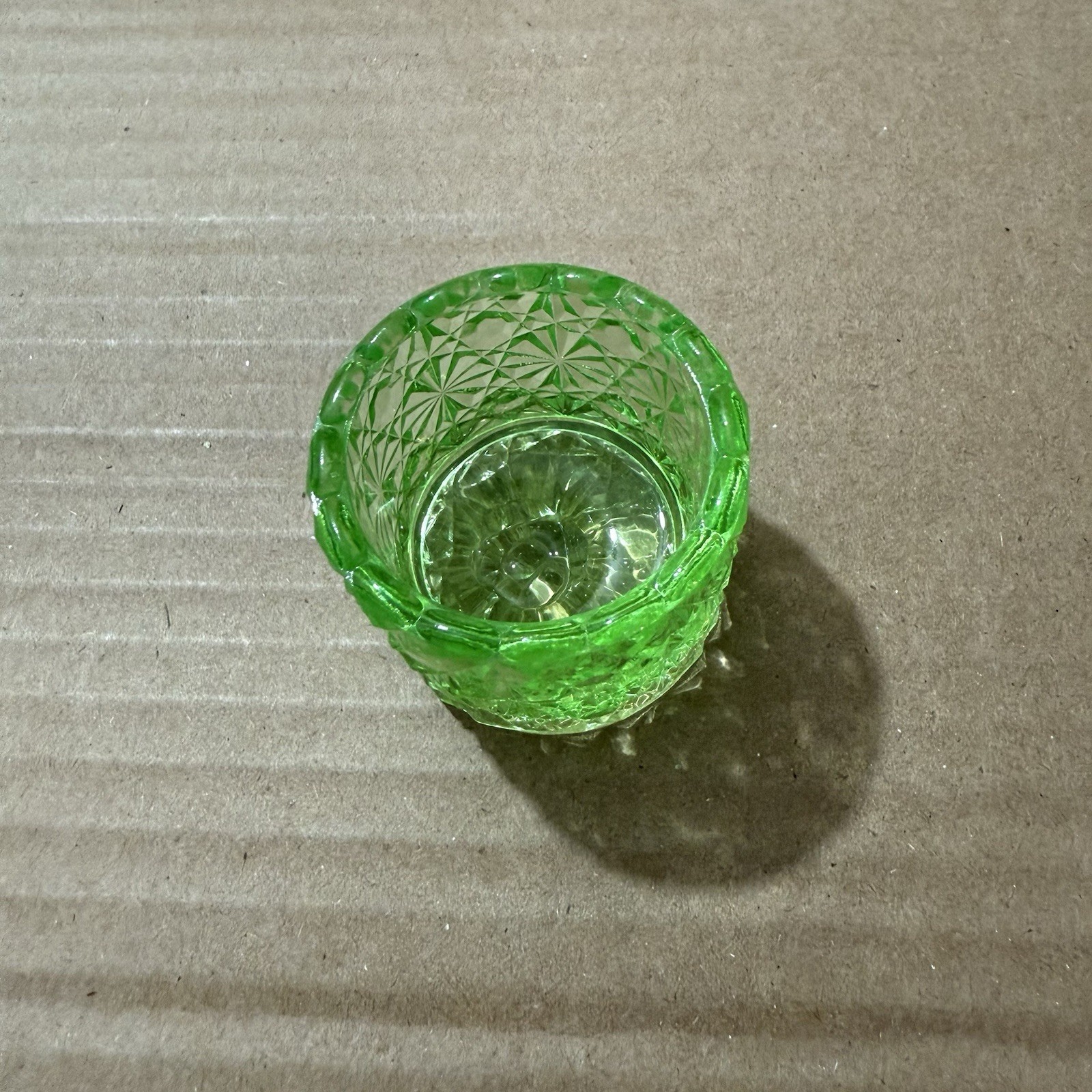 RARE DEGENHART GREEN URANIUM DAISY BUTTON SALT CELLAR NO CHIPS ORIGINAL