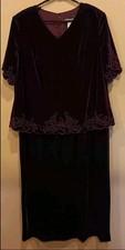 Dress size 20 New Sag Harbor short sleeve Purple Velvet Below Knee Hem womans