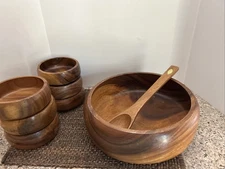 VTG MCM Genuine Monkey Wood 7piece Bowl Set With Spoon  Made In Philippines