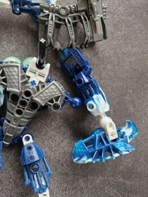 LEGO Bionicle Hahli Inika 8728 with Canister and Instructions Great Condition