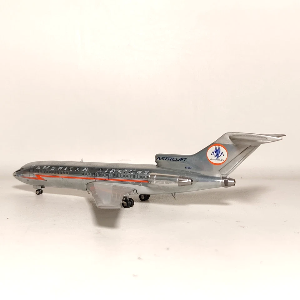 Herpa 1:200 American Airlines Boeing 727-100 Astrojet Color N1969 Diecast Model - Image 3 of 4