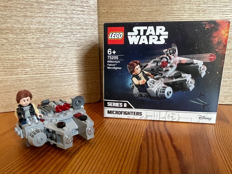 LEGO Star Wars 75295 Millennium Falcon Microfighter (complete)