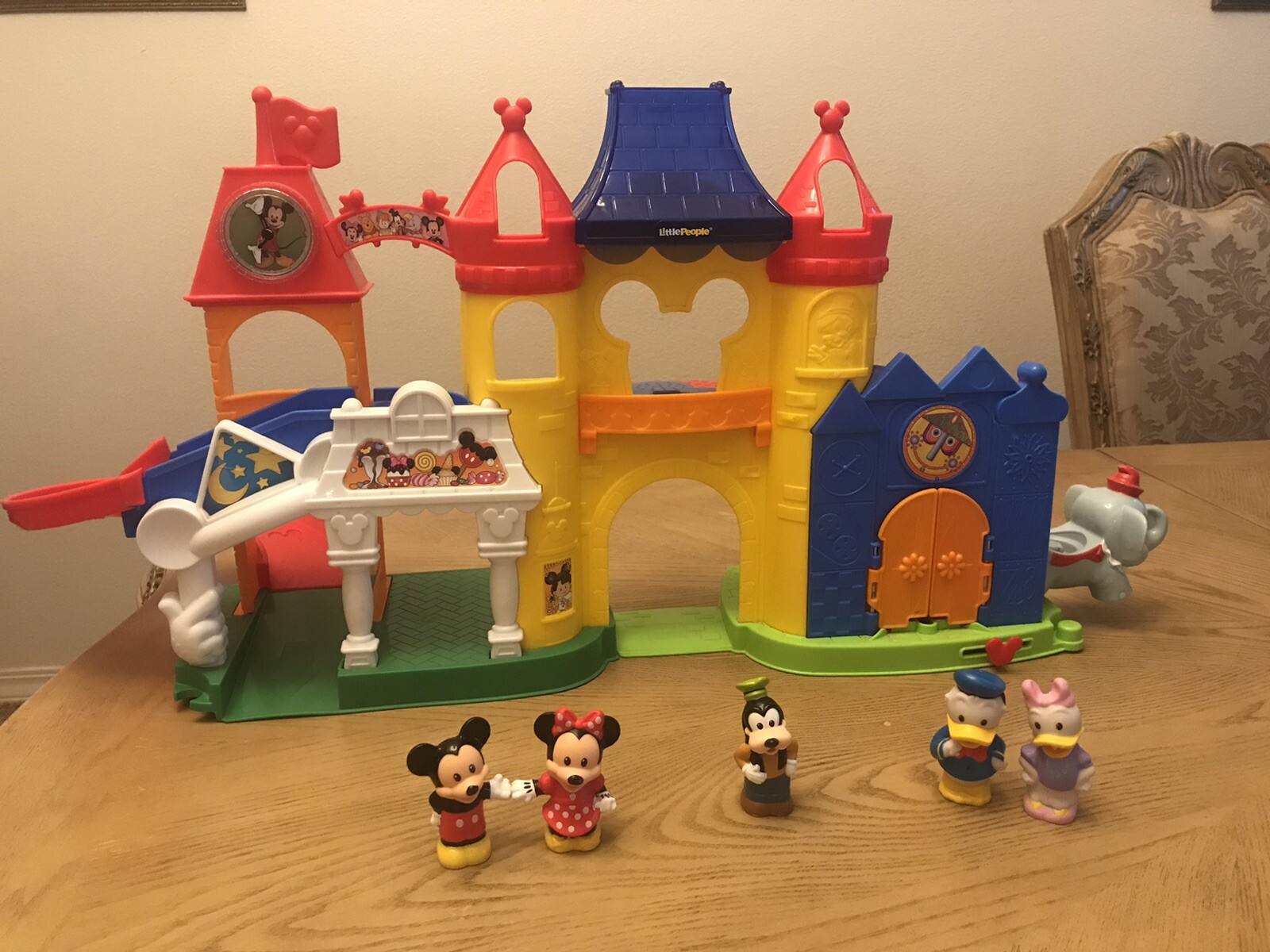 disney world little people