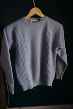 Vintage Tarazzia LambsWool Angora Sweater Womens periwinkle S