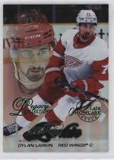2022-23 Upper Deck Fleer Ultra Achievement 34/65 Dylan Larkin #2 11rz