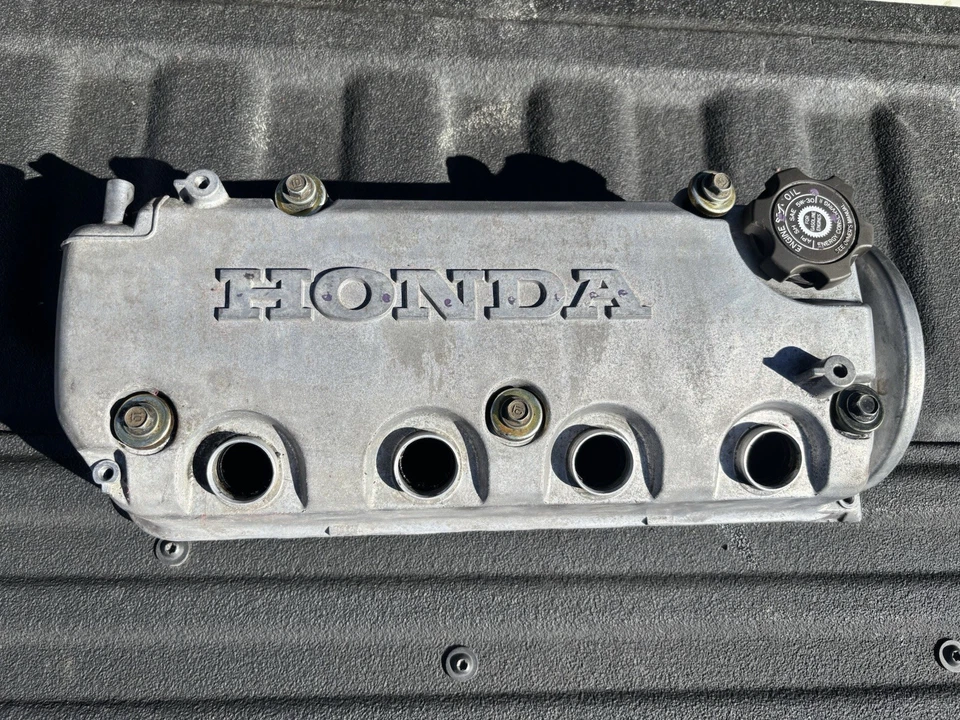 92-00 Honda Civic D16y7 D16y8 D16z6 Valve Cover & Bolts OEM - Image 2 of 4