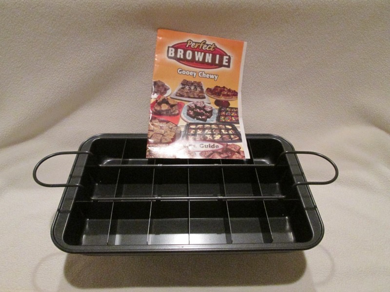 Perfect Brownie Pan Set Non-Stick 12-1/4" x 8" Makes 18 Slices