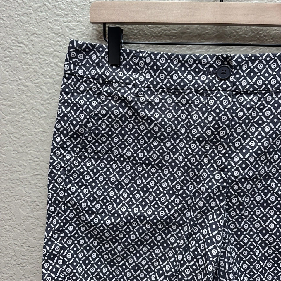Shorts feminino Ann Taylor LOFT linho tamanho 6 cinza e branco geométrico básico chino - Imagem 3 de 4