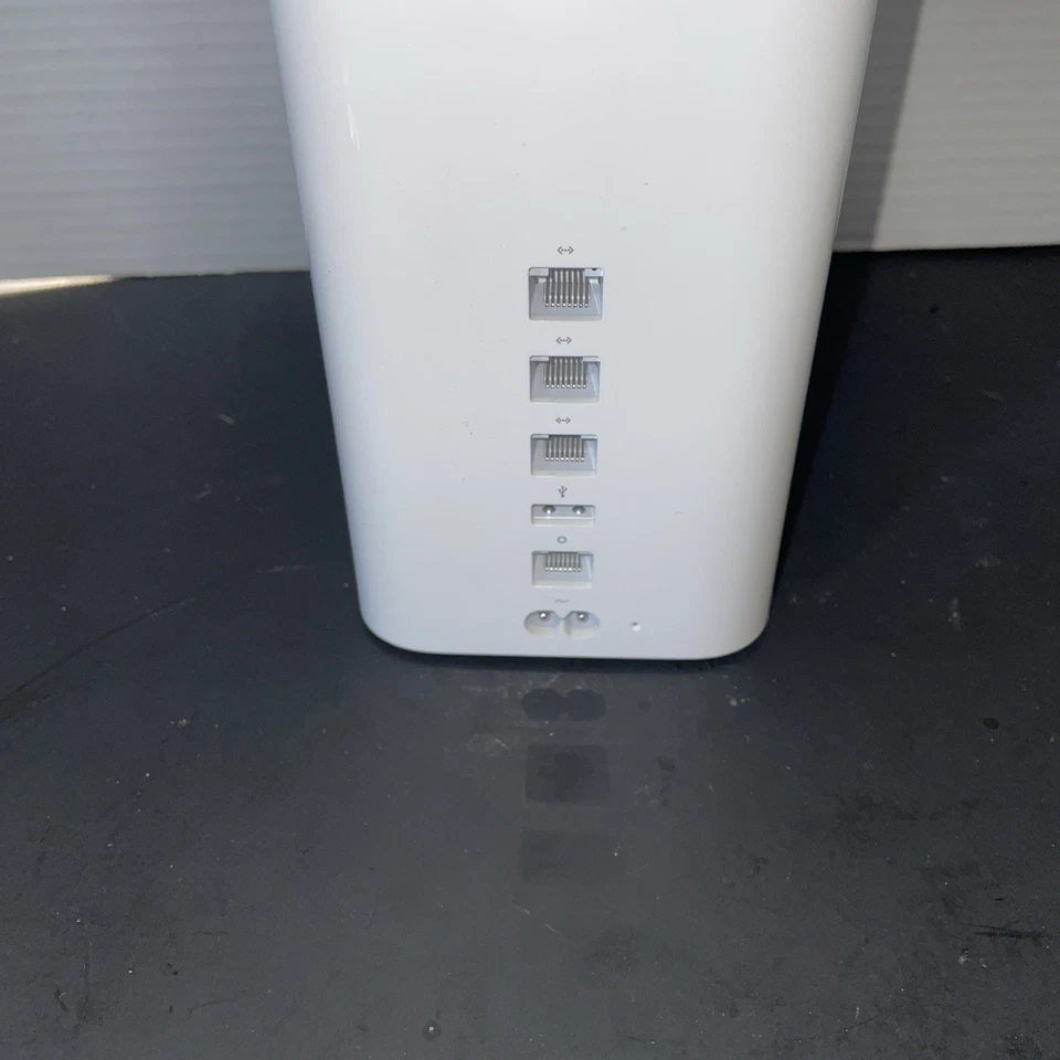 Apple AirPort Time Capsule 2 ? Tegabyte Untested W/O Cord Wireless Hard Drive - Image 3 of 4