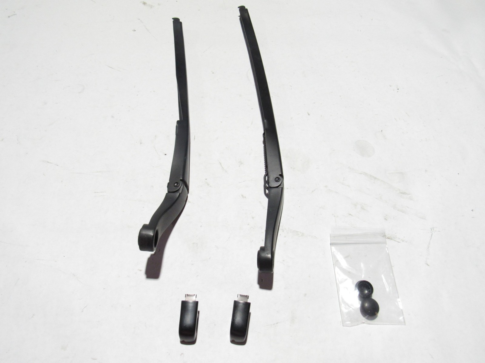 Bentley Continental GT 2012 Front Left Right Windshield Wiper Arm Set 11-18 ;#3