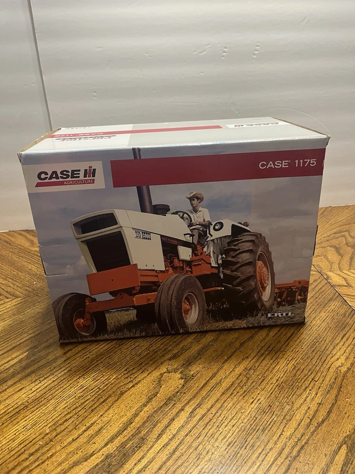 NIB ERTL Prestige Collection Case 1175 Model Tractor - Image 4 of 4