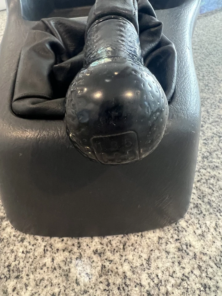 97-01 OEM Honda CRV 5 velocidades manual consola central/bota de cambio y perilla gris oscuro  Foto 2 de 4