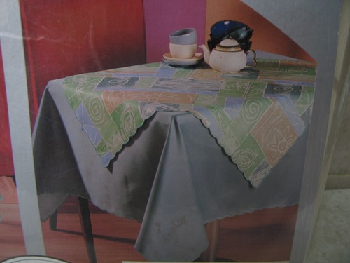 2 hochwertige Satin Tischdecken eckig 130x160cm + 80x80cm mit Festourand (575) - Bild 7 von 8