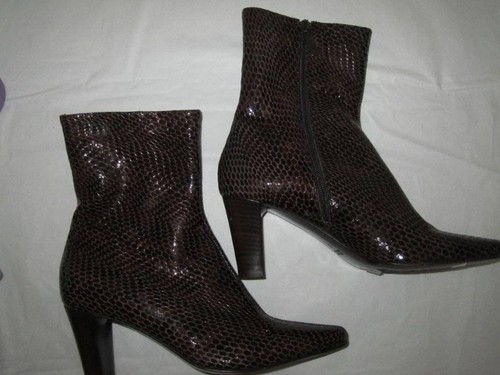 NEW Aquatalia by Marvin K ZOLY Patent Leather Snakeskin Ankle Boots 6 - Picture 2 of 3