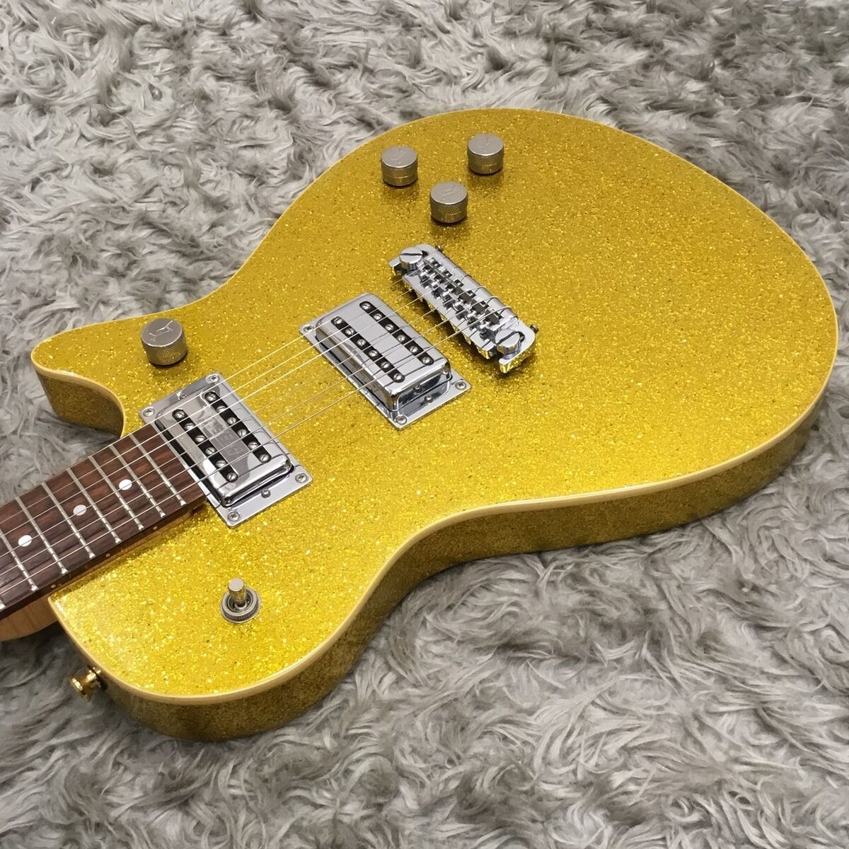 Gretsch Electromatic G2619 Jet Sparkle Gold Electric Guitar Gretsch Electromatic G2619 Jet Sparkle Gold Electric Guitar