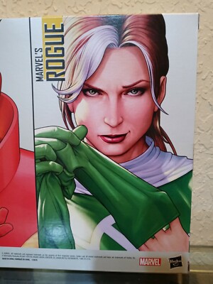 X-Men 20th Anniversary Marvel Legends Rogue & Pyro Action