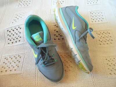 Nike Training Flex TR5 724858-004 Women's Sz. 8 Shoes Gray Teal Yellow EUC