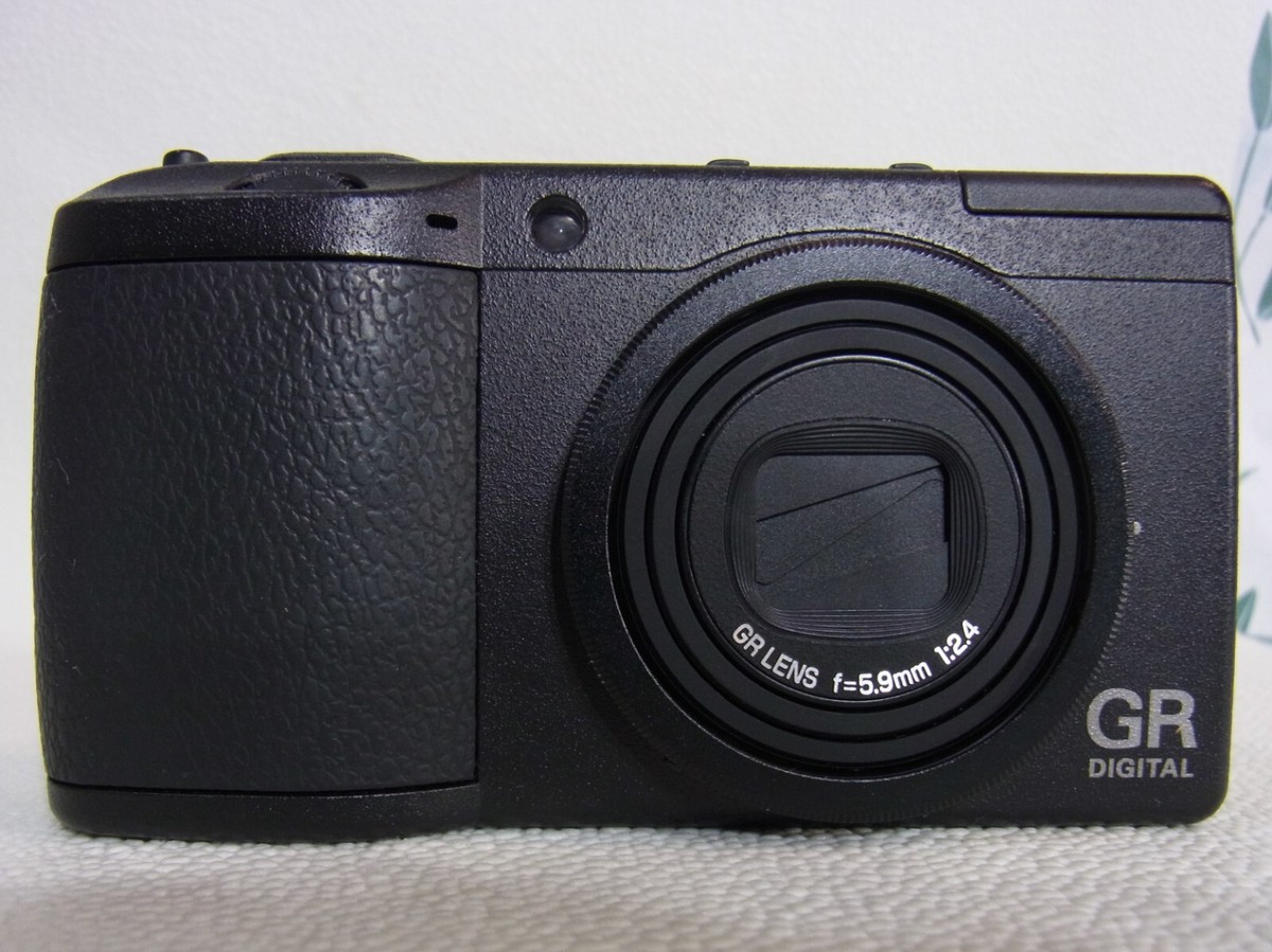 RICOH GR DIGITAL Ⅱ,Black,2.7in,10MP,f/2.4 Excellent from JAPAN