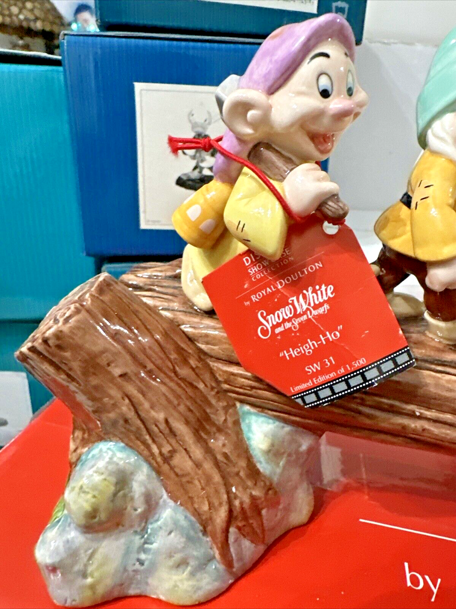 RARE Disney Royal Doulton Snow White Heigh-Ho SW31 L/E MIB RARE Disney Royal Doulton Snow White Heigh-Ho SW31 L/E MIB