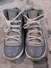 Air Jordan 11 Youth Retro cool Gray 378039-005 Shoes Size 2Y