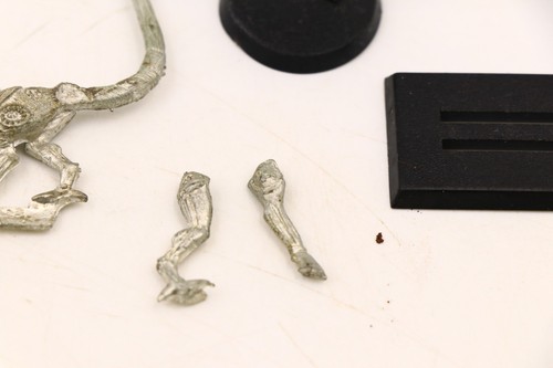 Warhammer 40K Drukhari Dark Eldar Beast Master Based & Warp Beast Bits - Picture 4 of 7