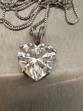 STERLING SILVER CRYSTAL HEART PENDANT W/BOX CHAIN 18  