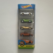 Hot Wheels HW Exotics Diecast Car Lot Porsche, Alfa Romeo, Pagani, Lamborghini