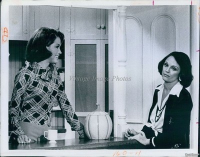 1974 Actress Valerie Harper As Rhoda On The Mary Tyler Moore Show Tv Photo 7x9